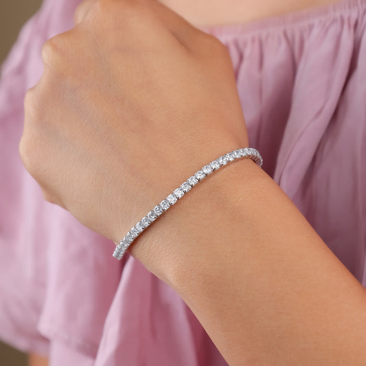 Elegant 925 Sterling Silver Tennis Bangle with Cubic Diamonds